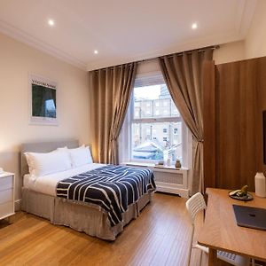 Studio met een King Size Bed